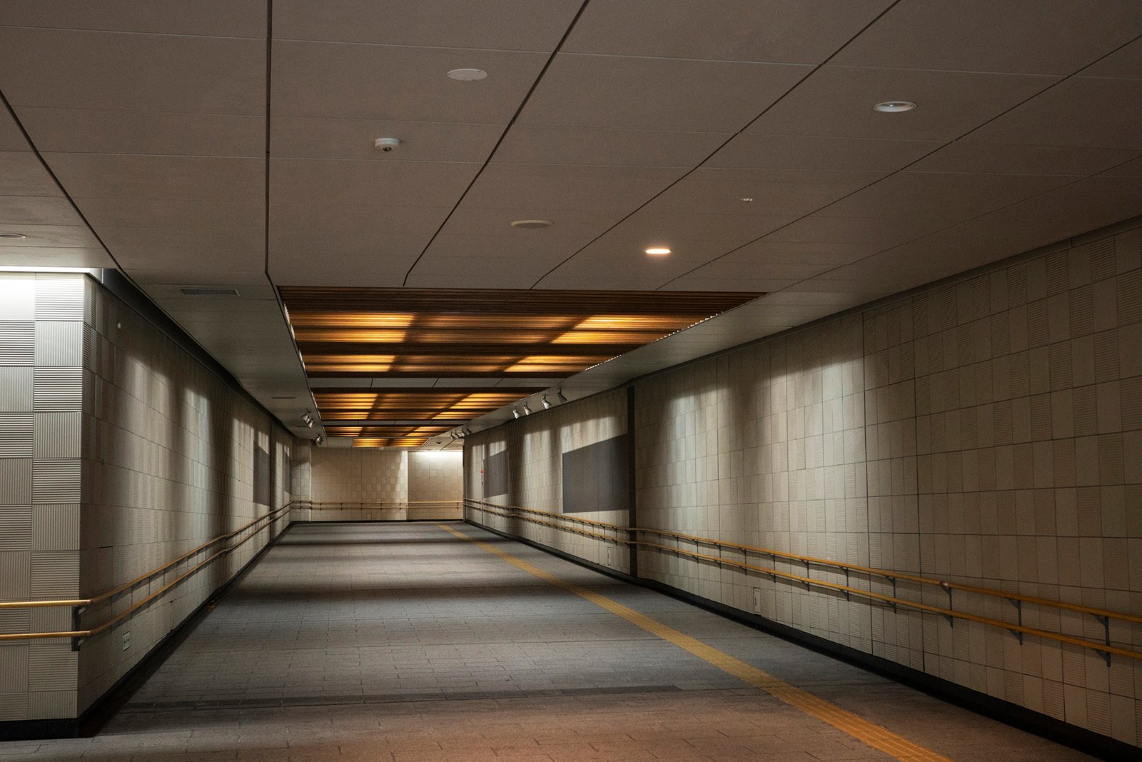 hallway-building